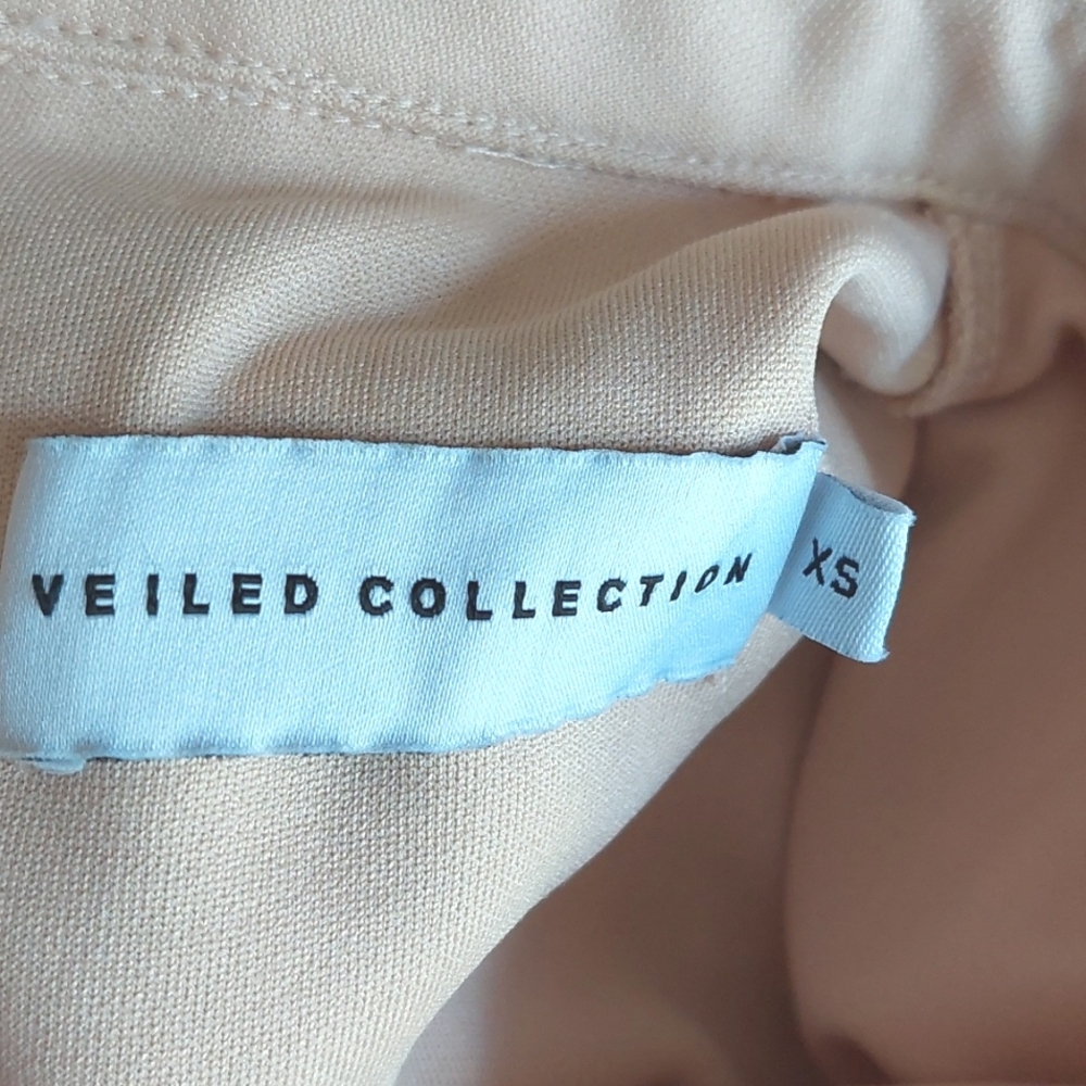 Veiled Collection Cream and White Embroidered Maxi Dress Sz XS - Picture 17 of 17